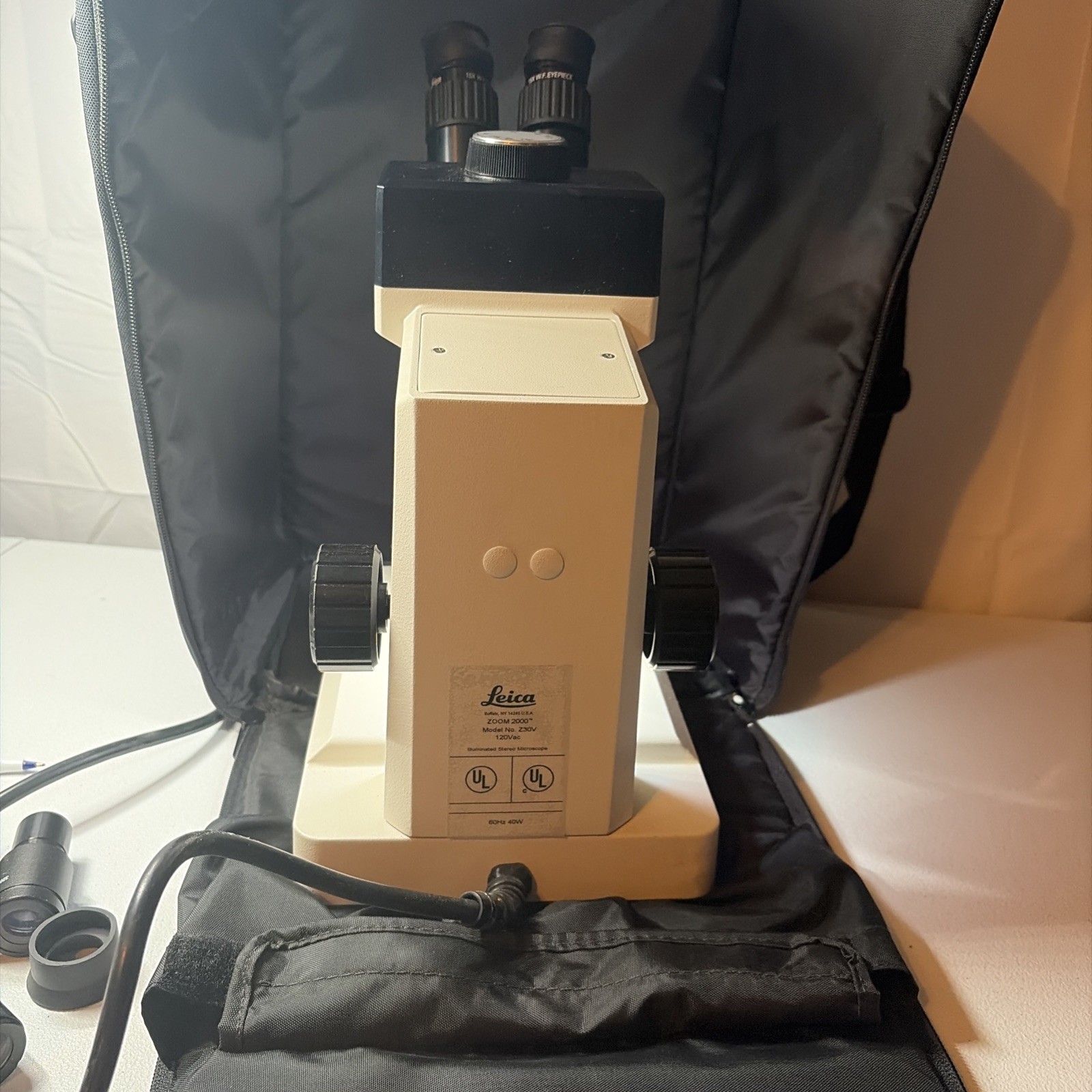 Leica Zoom 2000 Model Z45V Illuminated Stereo Microscope 10.5x – 45x Binocular