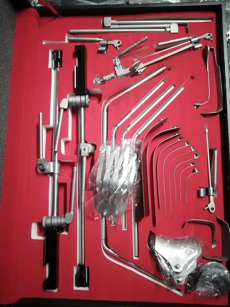 Professional Quality Thompson Retractor Complete Set Stainless Steel With Bag