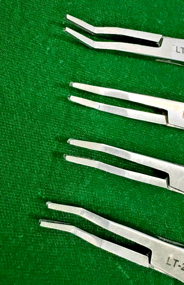 4 Pcs Open Surgery Clip Applicator LT 200 Endoscopy Reusable Instruments
