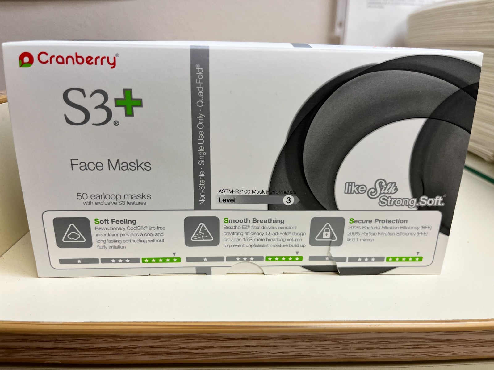 Face Masks Cranberry. Level 3. Black, 50 per box. Single use only.