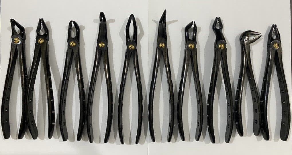 Black Extracting Forceps Set of 10 Pcs – Premium Dental Extraction Forceps Kit