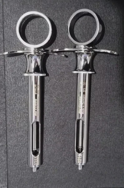 2 PCS OF Hu-Friedy CW Style Dental Anesthetic Aspirating 1.8ml Syringe SYRCW