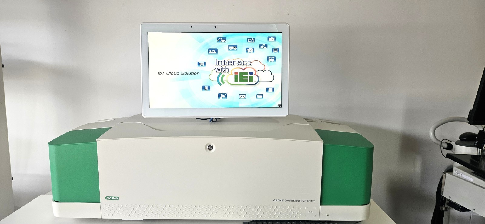 BIO RAD QX ONE Droplet Digital PCR System