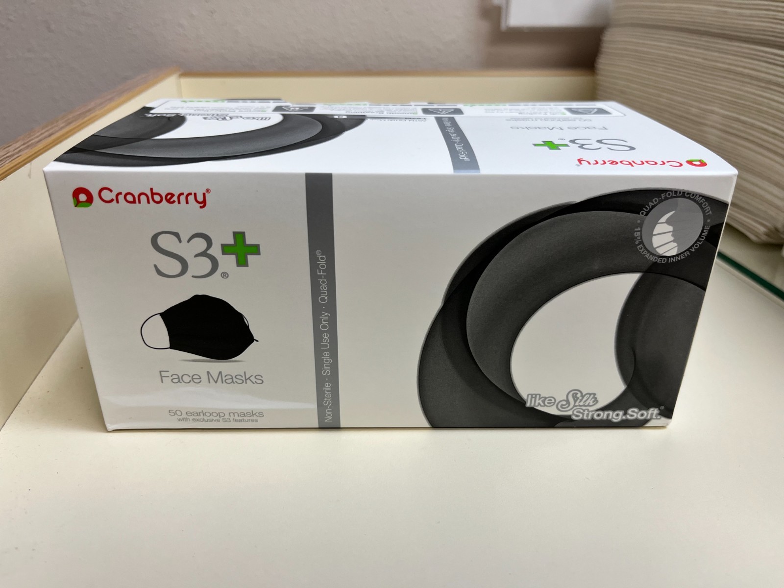 Face Masks Cranberry. Level 3. Black, 50 per box. Single use only.