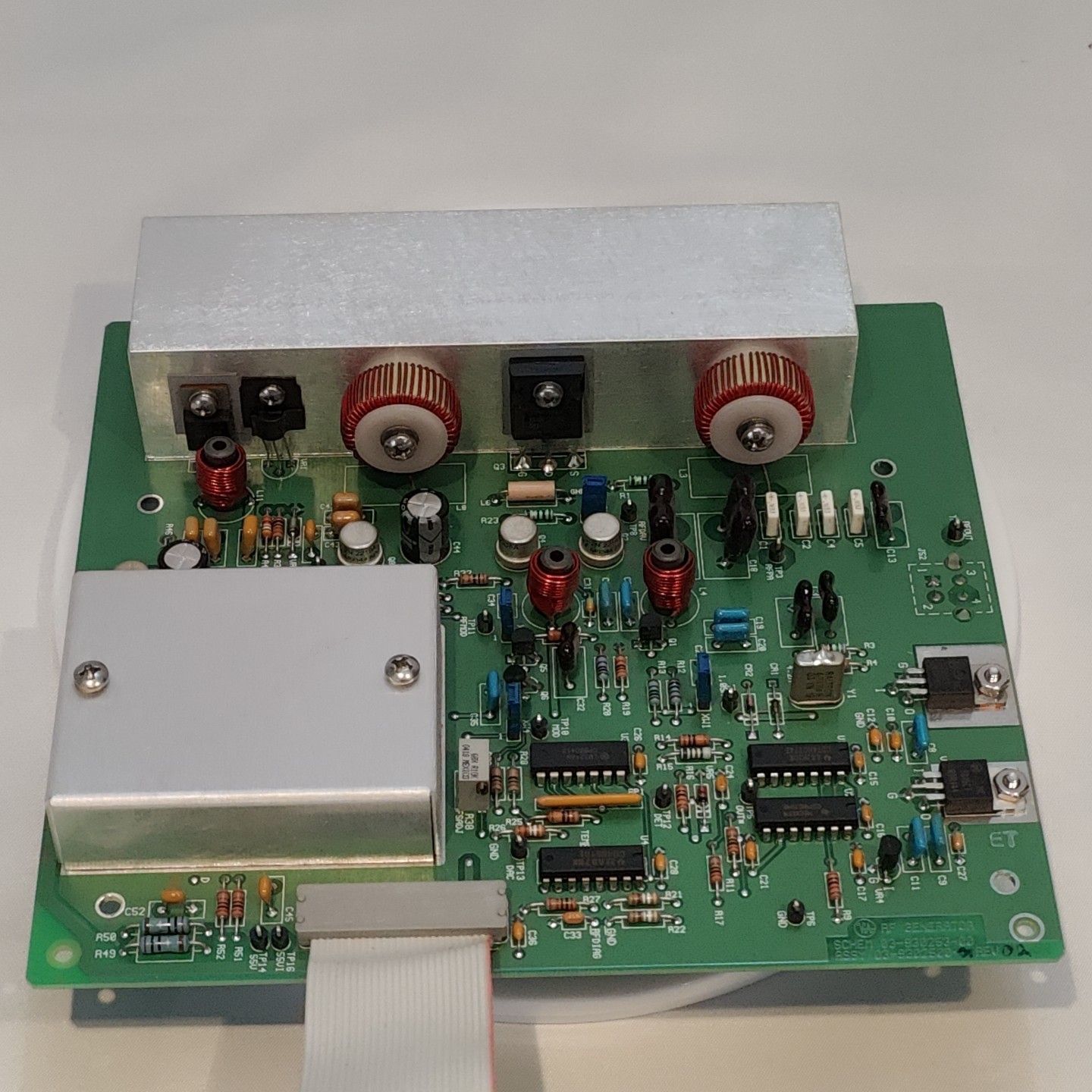 Varian Saturn 2000 RF Generator 03-930253-00, 03-9302500-01