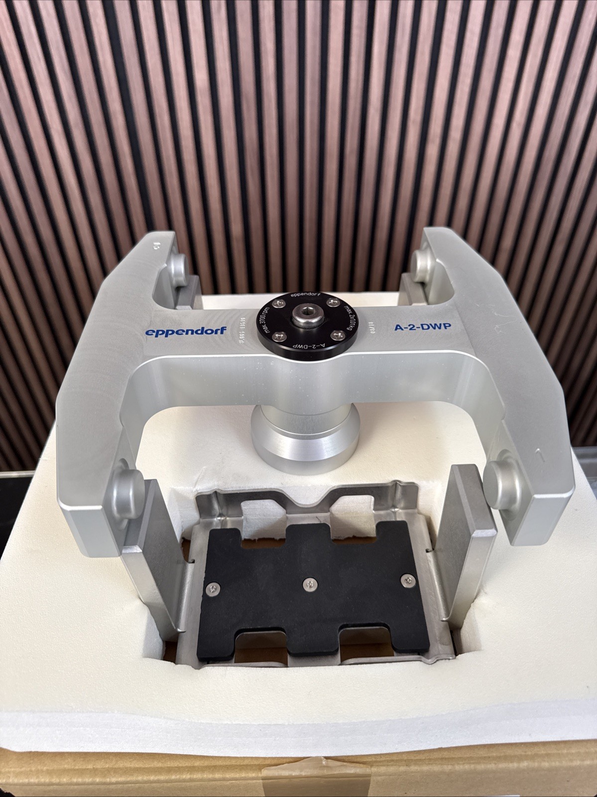 Eppendorf A-2-DWP Deep Well Micro Plate Rotor 3700 RPM w/ 2x Buckets, WORKING