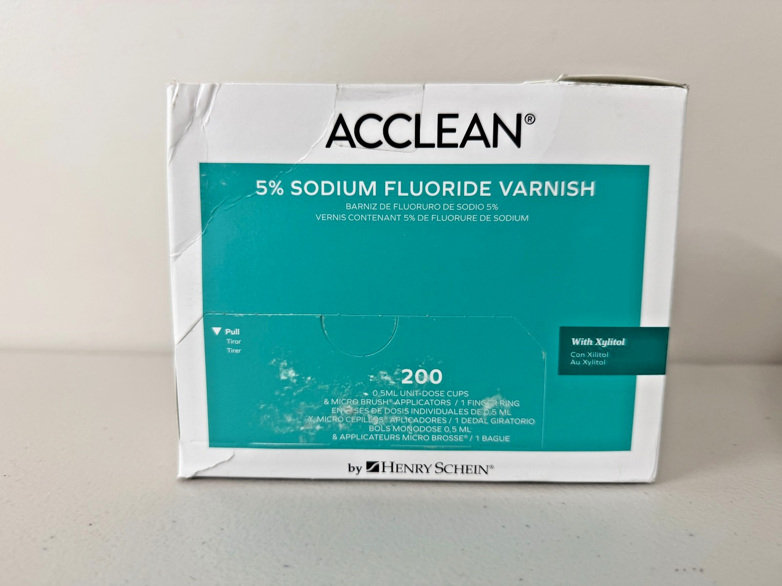 Acclean Fluoride Varnish 0.5ml Cups Unit Dose Bubblegum 200/Bx