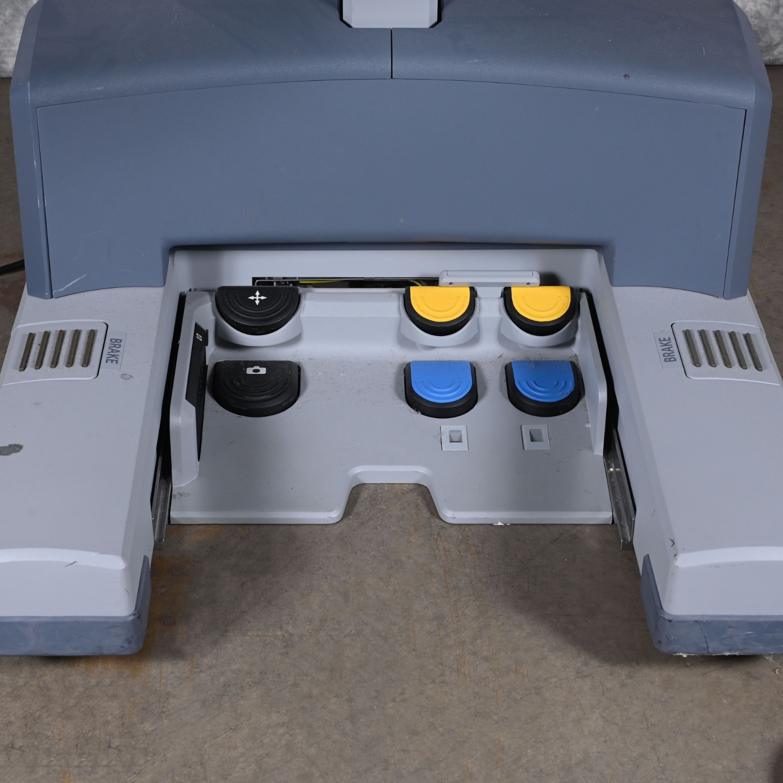 Da Vinci Si HD SS3000 Surgical Robot Surgeon Console + Skills Simulator