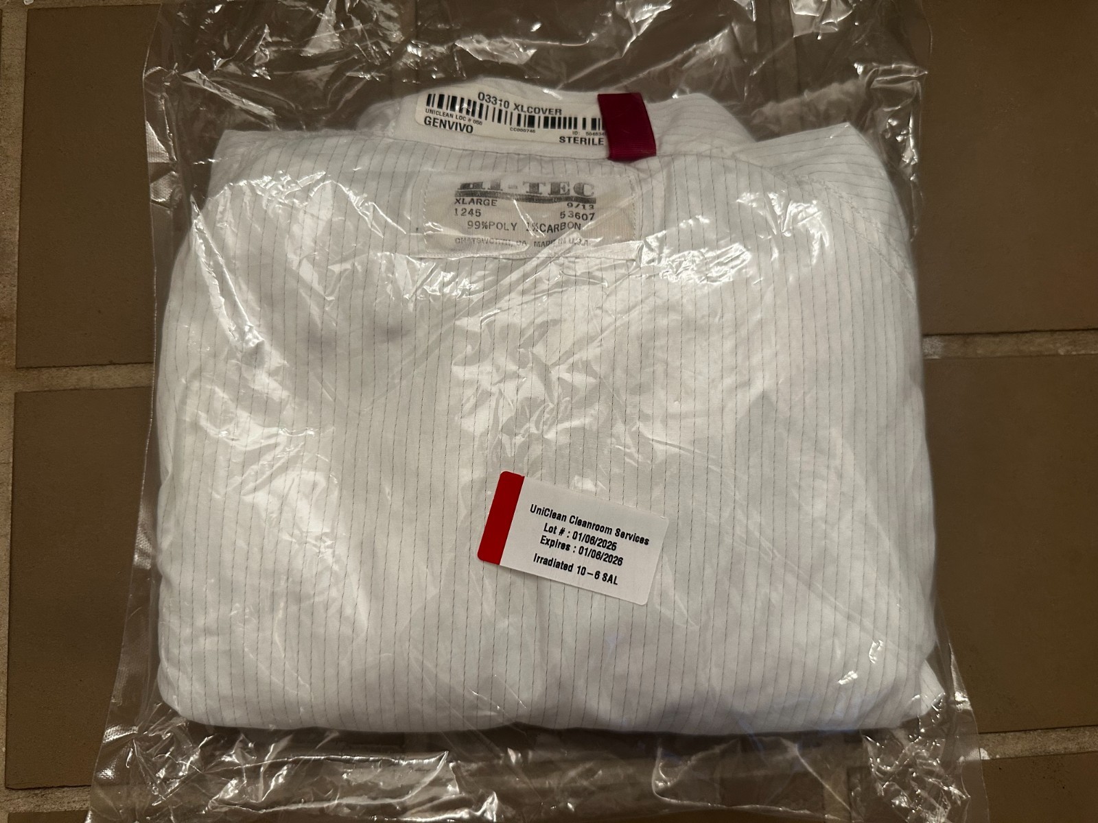 HI-TEC COVERALL – XL Class 7 – STERILE ESD – 01/06/2026 – 99% POLY 1% CARBON